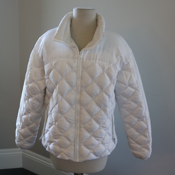 Columbia Jackets & Blazers - Womens Columbia Puffer coat white Large winter